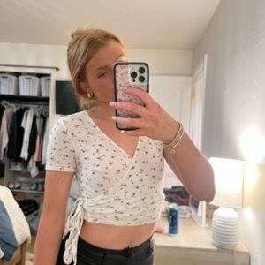 Brandy Melville wrap top